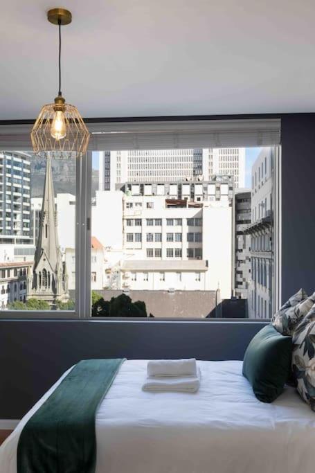 Icarus Homes -cape Town Mountain View Apartment *