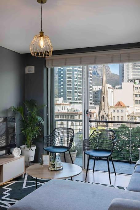 Icarus Homes -cape Town Mountain View