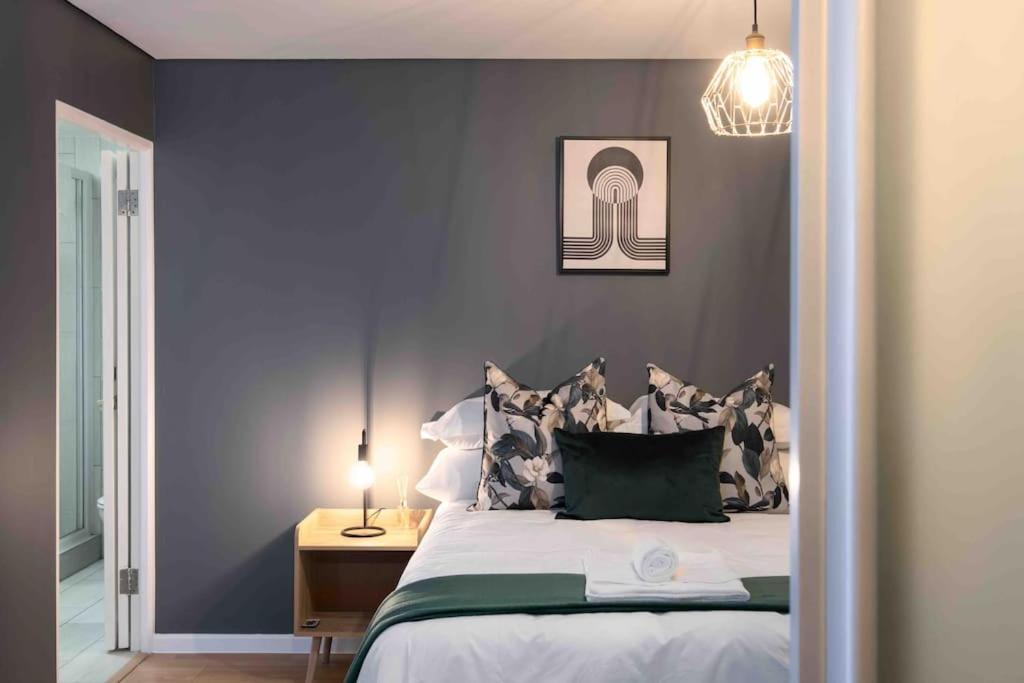 Icarus Homes -cape Town Mountain View Apartment Kapstadt